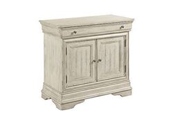 Picture of WEXFORD BACHELORS CHEST SELWYN COLLECTION ITEM # 020-423